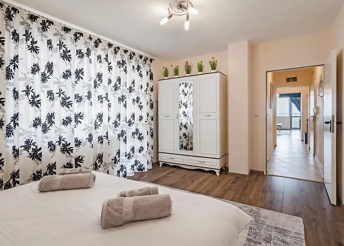 ивайло / Ivaylo Apartamento *